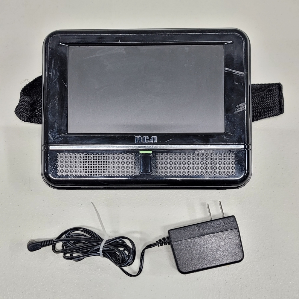 RCA Portable Car DVD Player 7" LCD Screen DRC6272 *NO 2nd Scrren!*